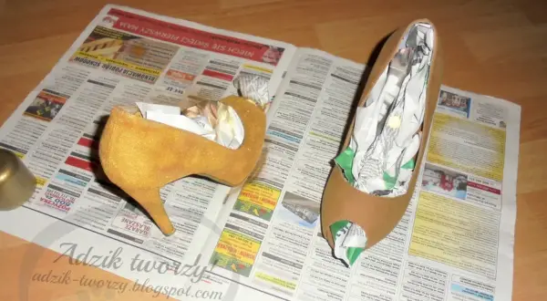 Malowanie obcasów krok po kroku: Odmień buty DIY