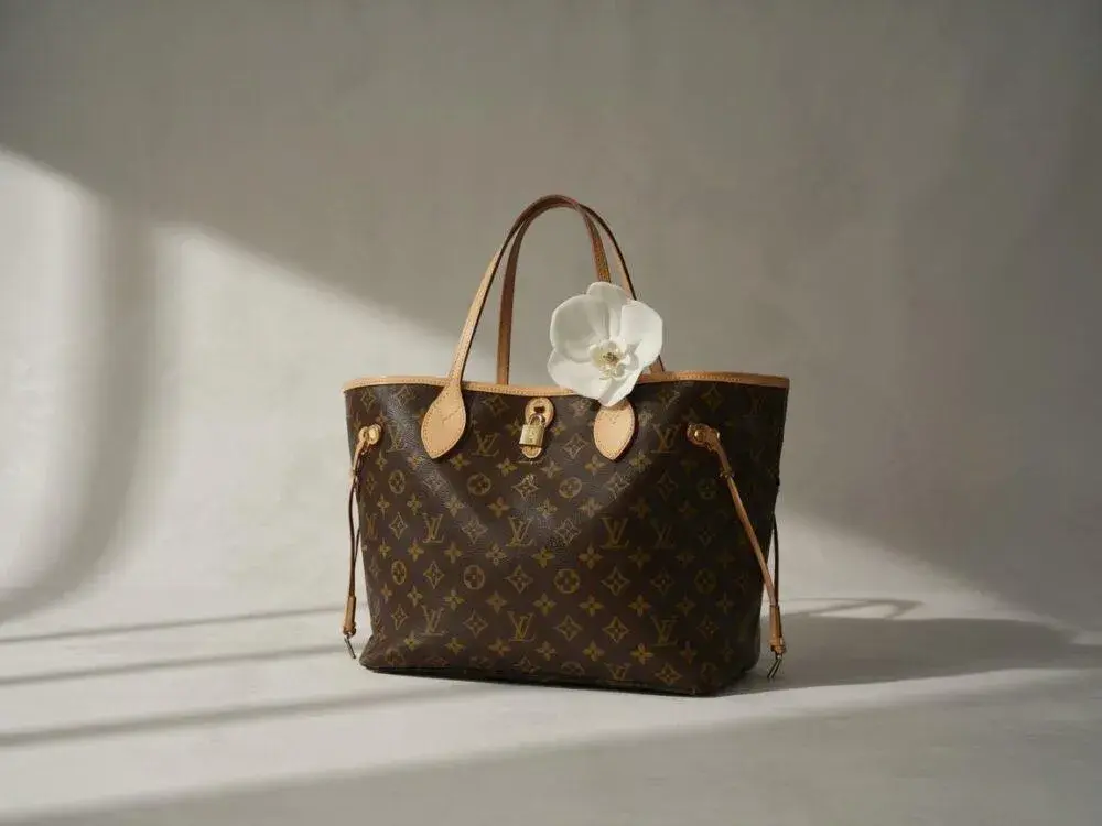 Ile kosztuje torebka Louis Vuitton? Ceny, modele, inwestycja